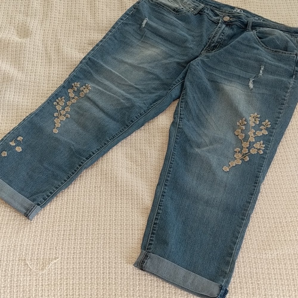 New Direction jean Capri